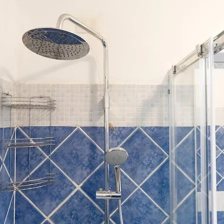 Colorful With Garden Apartment Olbia